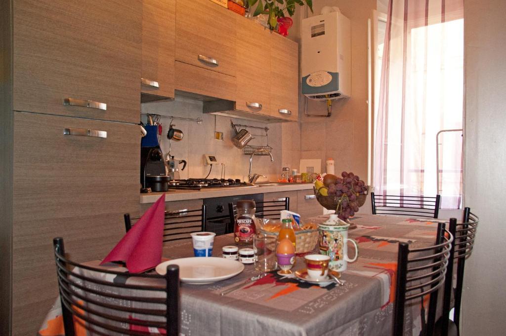 Bed and Breakfast Art Domus Reale Рим Экстерьер фото